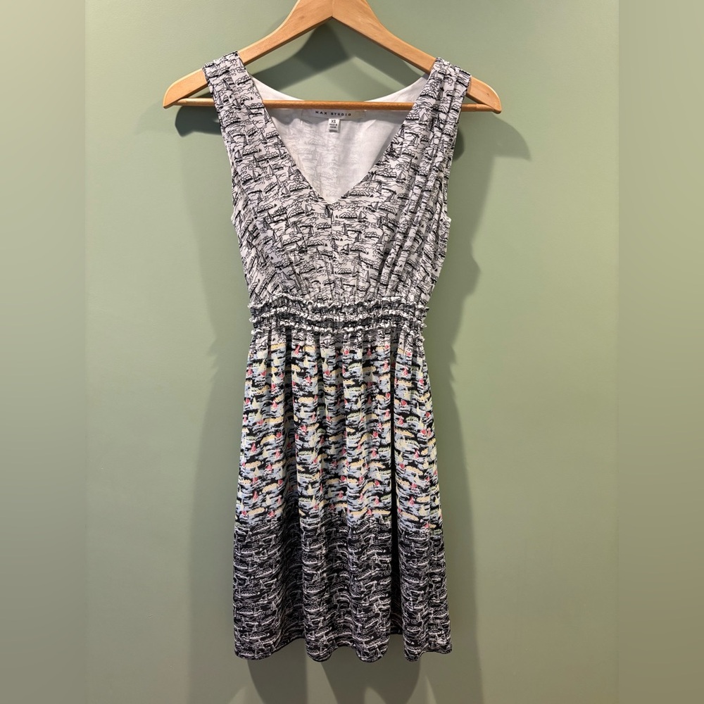 Max Studio Sailboat print Sleeveless Dress with smocked waist - Sz XS